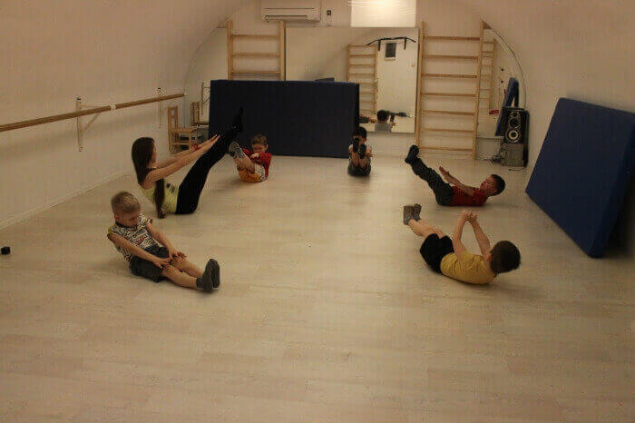 кид-фит, kid-fit, оздоровительная гимнастика, детская гимнастика, спортивно-оздоровительная гимнастика, в Москве, для дошкольников